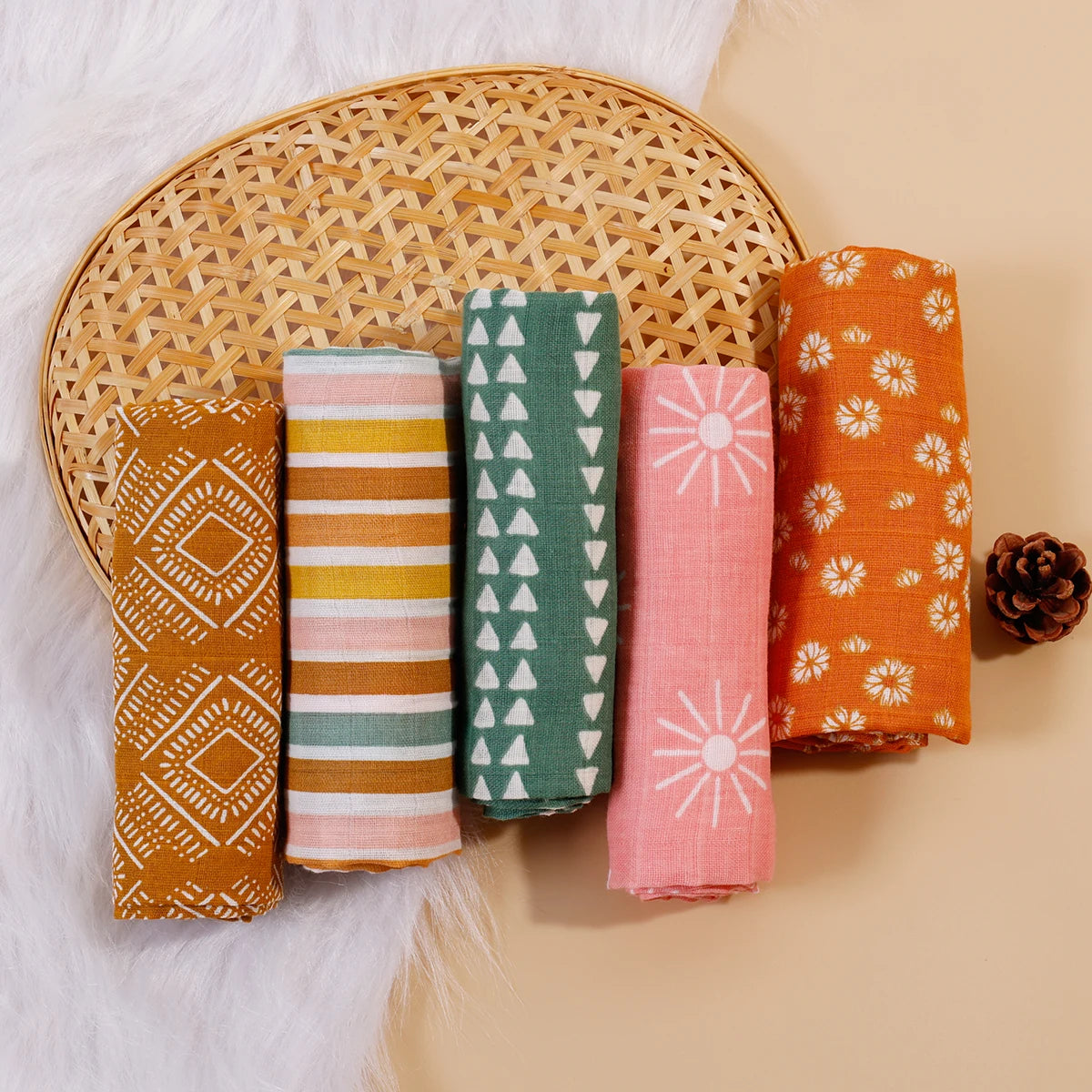 HappyFlute New Print 5Pcs/set 60*60CM Soft Muslin Swaddle Feeding Burp Cloth Newborn Pure Cotton Baby Face&Hand Wash Wipe