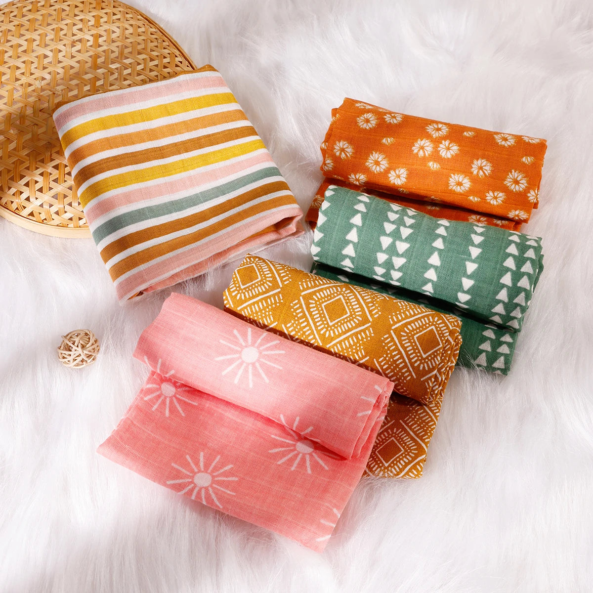 HappyFlute New Print 5Pcs/set 60*60CM Soft Muslin Swaddle Feeding Burp Cloth Newborn Pure Cotton Baby Face&Hand Wash Wipe